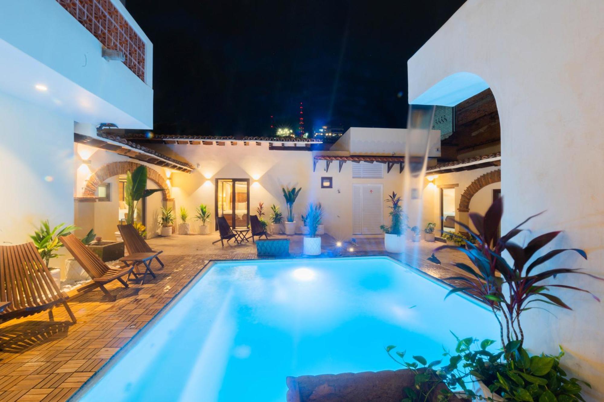 Casa Victoria Malecon - Adults Only Hotell Puerto Vallarta Eksteriør bilde