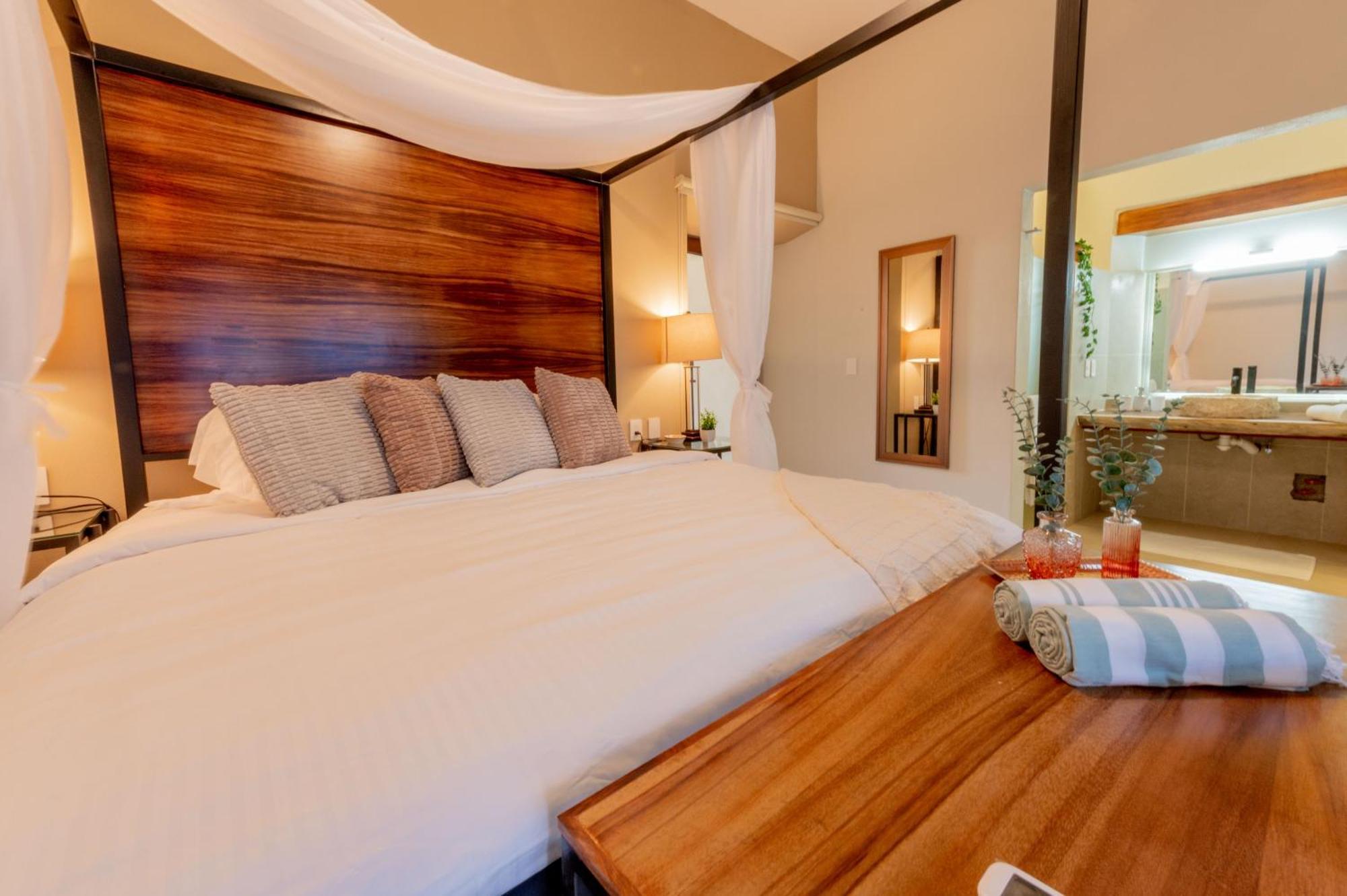 Casa Victoria Malecon - Adults Only Hotell Puerto Vallarta Eksteriør bilde