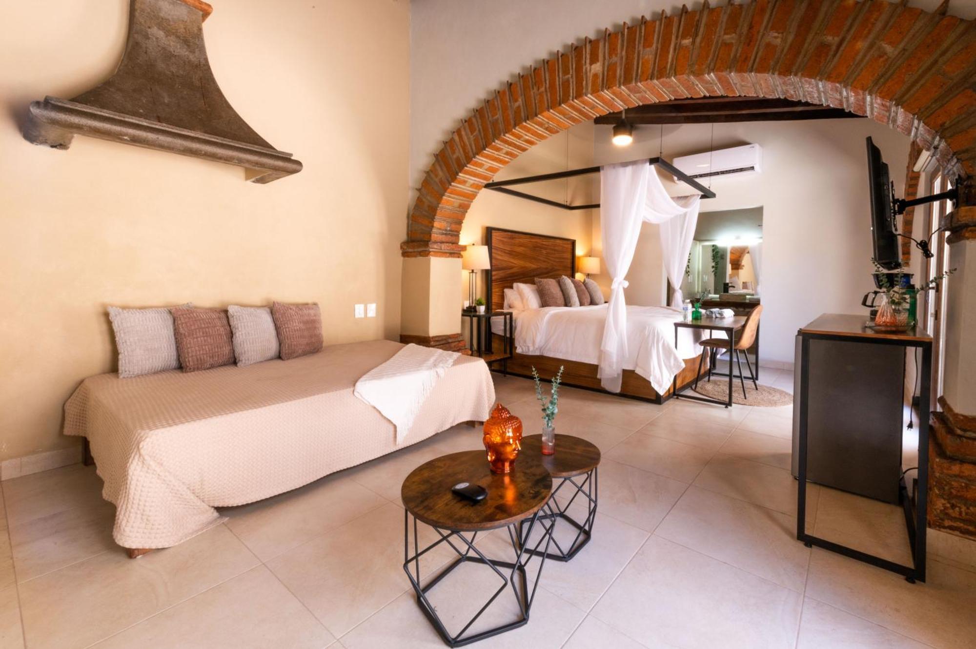 Casa Victoria Malecon - Adults Only Hotell Puerto Vallarta Eksteriør bilde